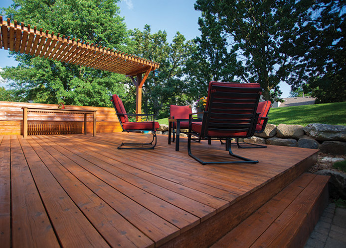 694x499-backyarddeckpergola.jpg?Revision=4Zj1&Timestamp=NpmxFx