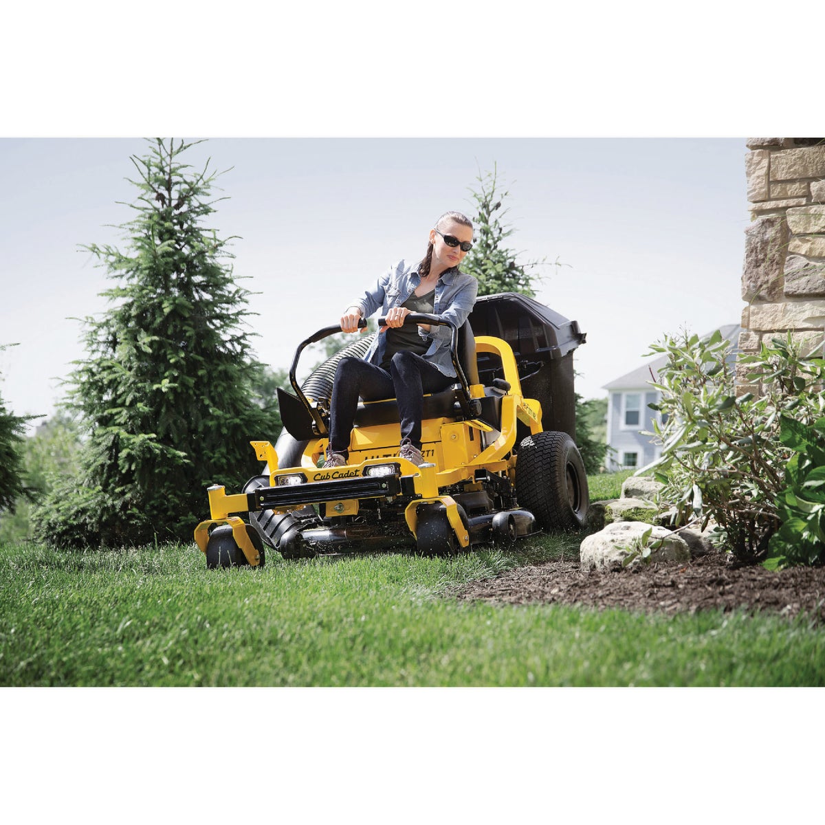 Cub Cadet Ultima ZT1 42 In. 22 HP Kohler Zero Turn Lawn Tractor Image 3