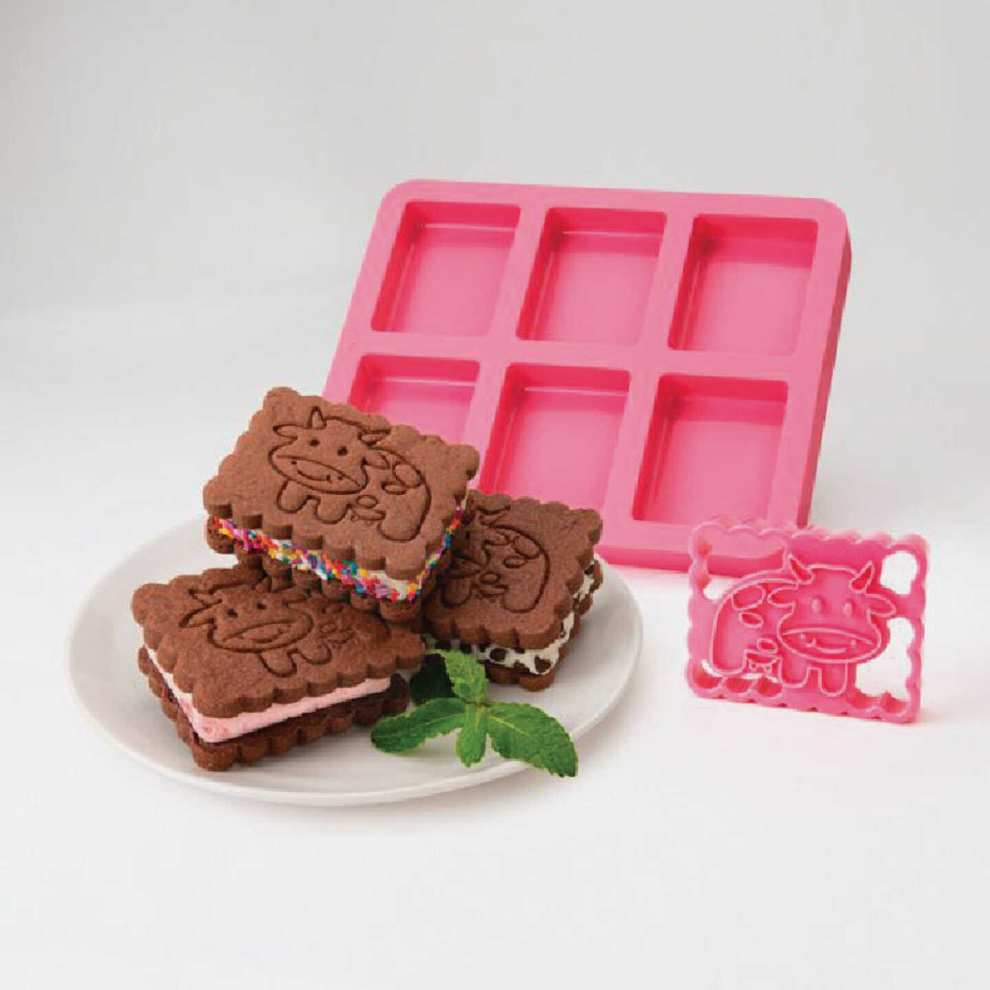 Mobi Cow Shaped Ice Cream Sandwich Maker Image 1