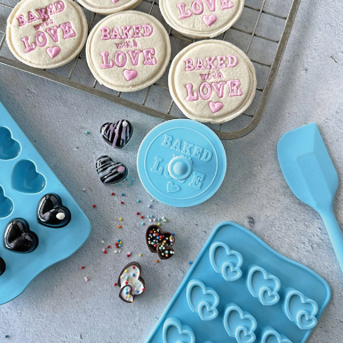 R&M Silicone Double Heart Candy Baking Mold Image 4