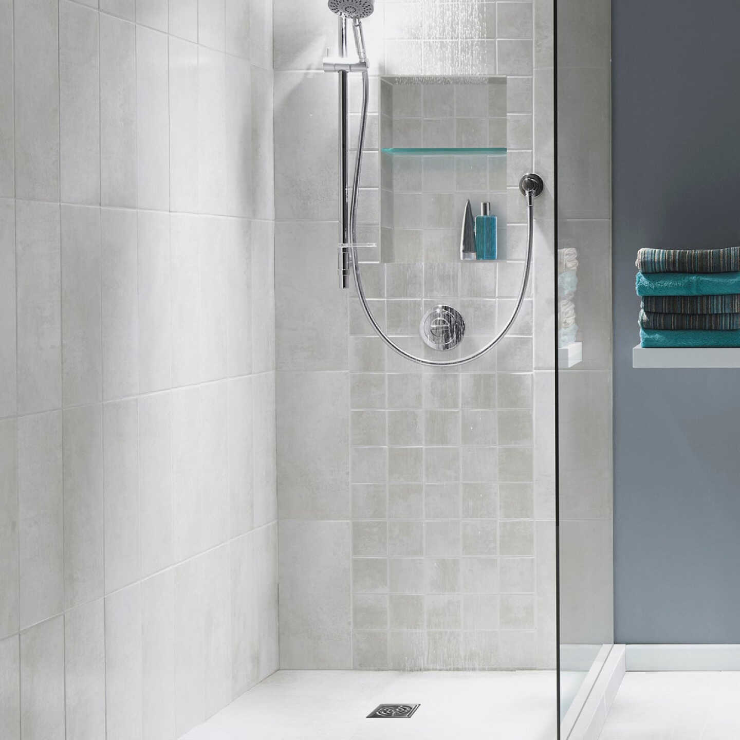 M-D Building Products PROVA 48 In. x 48 In. Center Drain Shower Kit Image 3