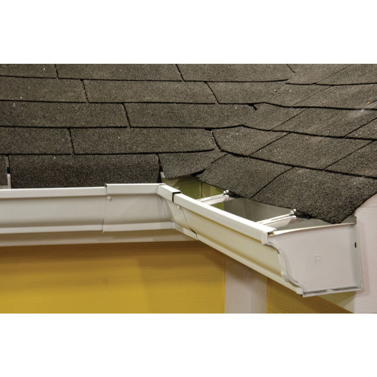 Spectra Metals 5 In. x 10 Ft. K-Style White 0.019 Aluminum Gutter Image 2