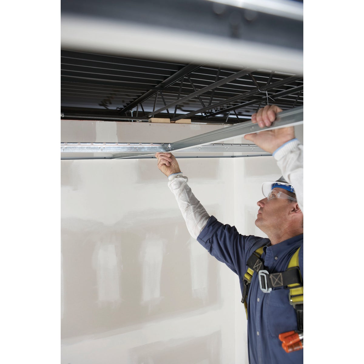 Donn 2 Ft. x 1 In. White Steel Fire Resistant Ceiling Tile Cross Tee Image 3