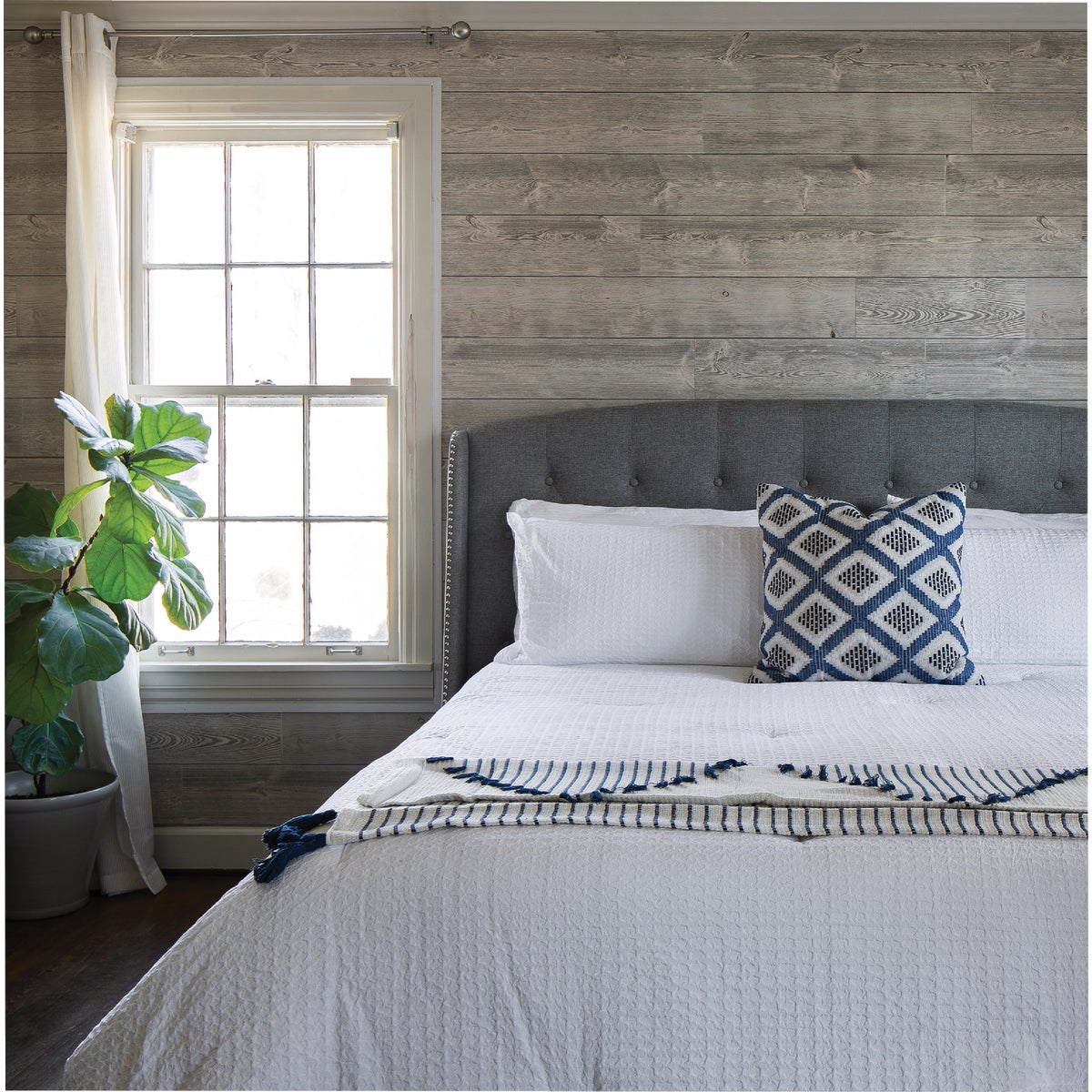 American Pacific 1/4 In. x 4 Ft. x 8 Ft. Coastal Ivory Shiplap Wall Paneling Image 3