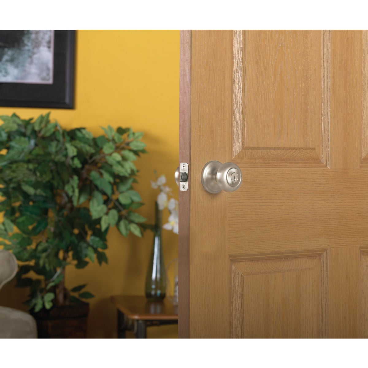 Kwikset Signature Series Satin Nickel Juno Entry Door Knob with SmartKey Image 2