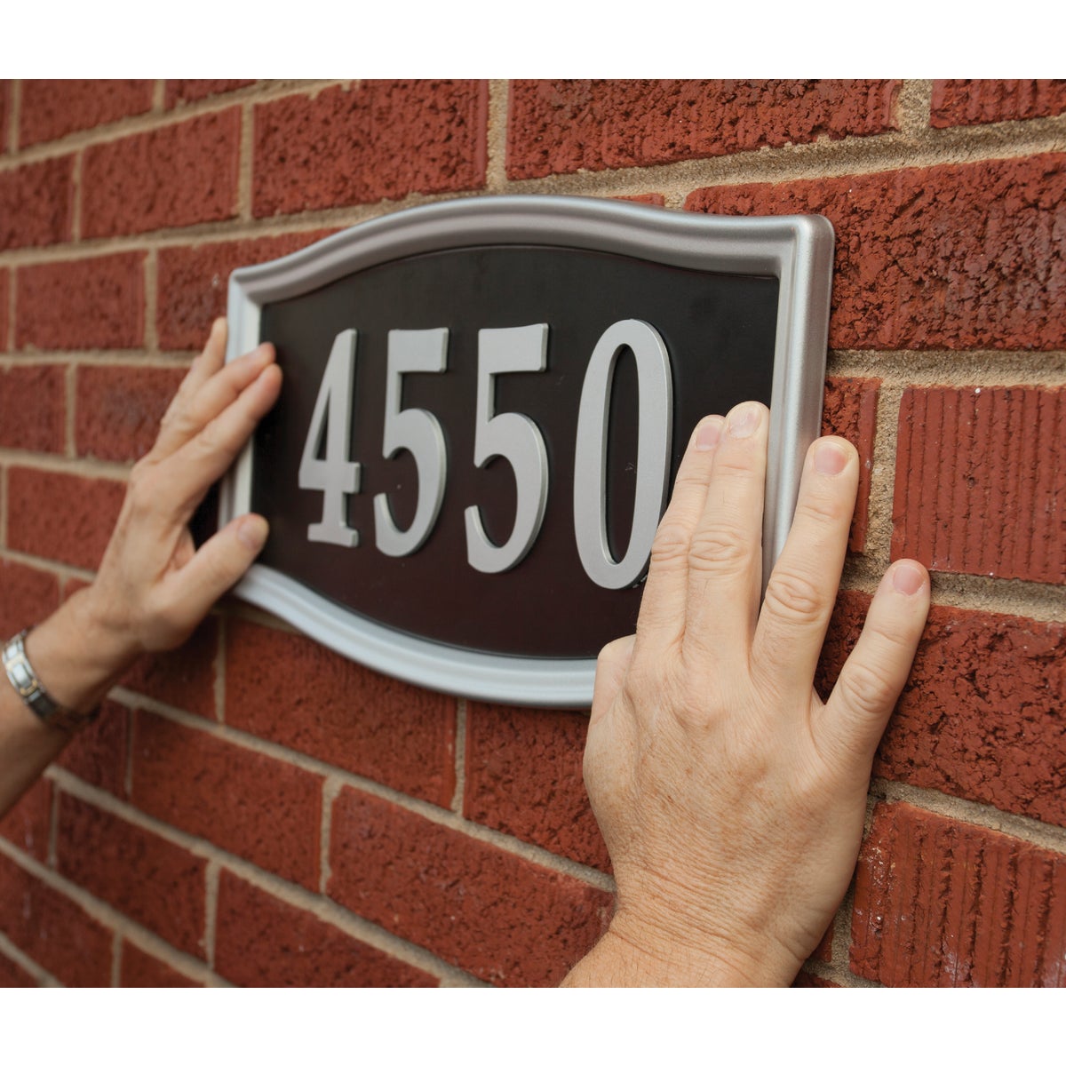 Gorilla 1 In. x 60 In. Tough & Clear Double-Sided Mounting Tape (15 Lb. Capacity) Image 2