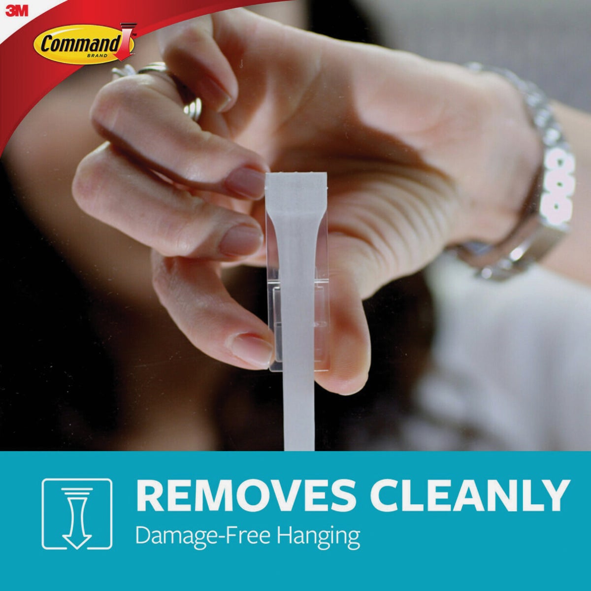 Command Large Bath Hook, White, 1 Hook, 1 Large Strip Image 4