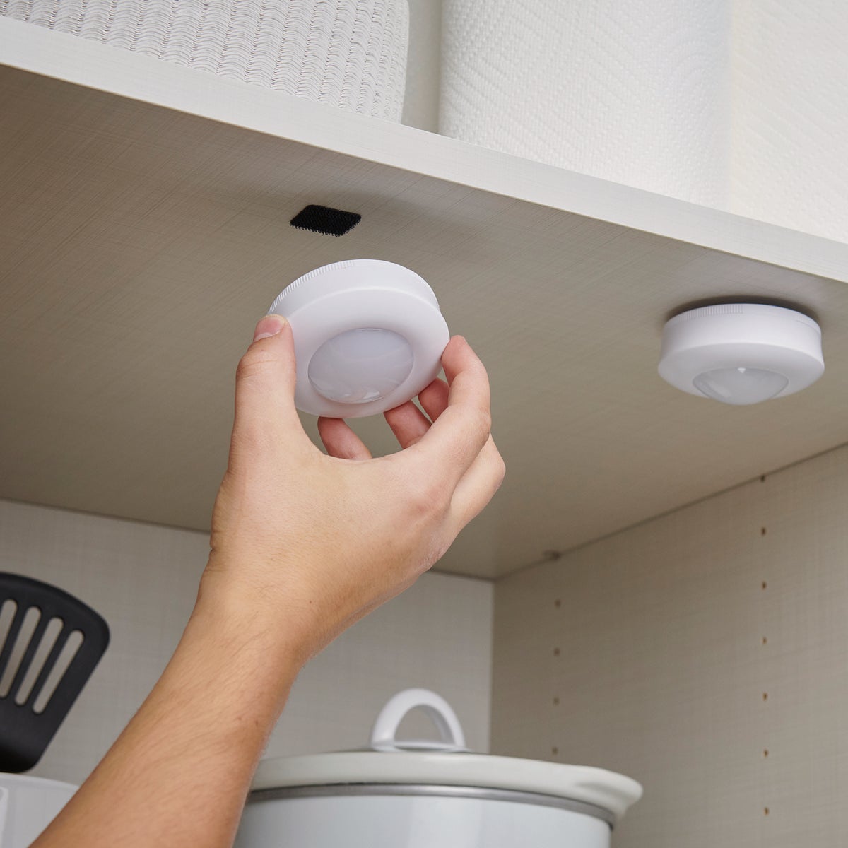 Wrap-It Storage Stick 'Em 1 In. Black Hook & Loop Square (24 Ct.) Image 2