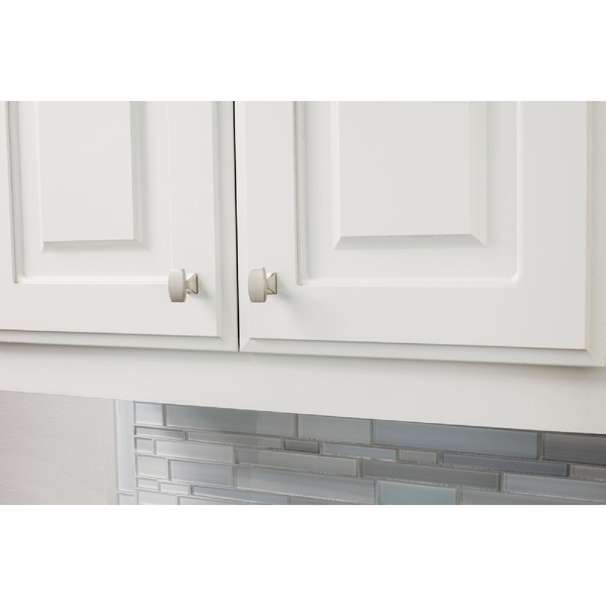 KasaWare 1-1/8 In. Overall Length Satin Nickel Transitional Knob (4-Pack) Image 2