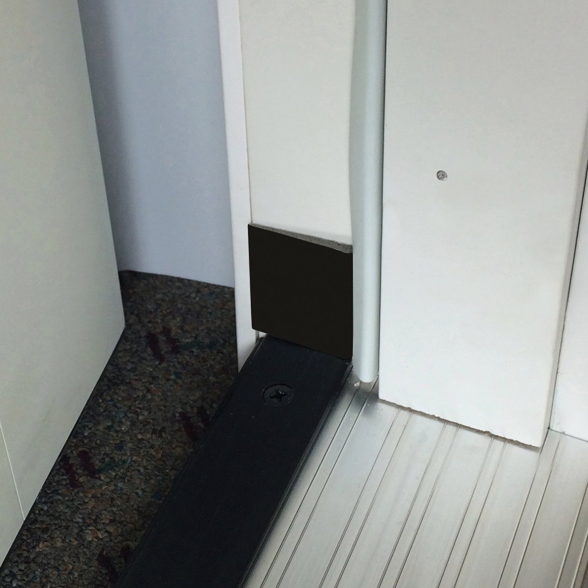 M-D Building Products Brown Door Corner Seal for Interior & Exterior Doors Image 3