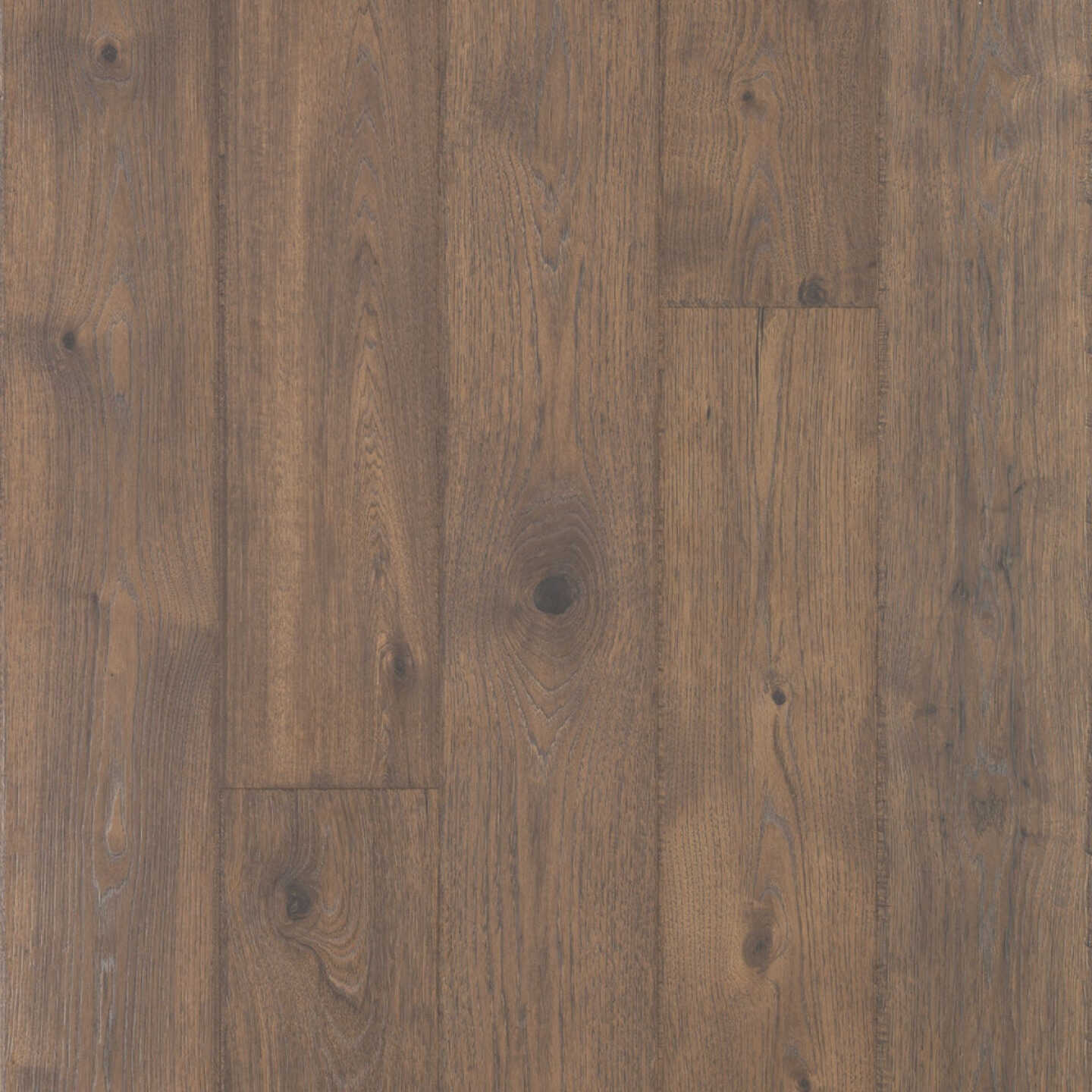 Mohawk RevWood Plus Elderwood Bungalow Oak 7-1/2 In. W x 54-11/32 In. L Laminate Flooring (16.98 Sq. Ft./Case) Image 3