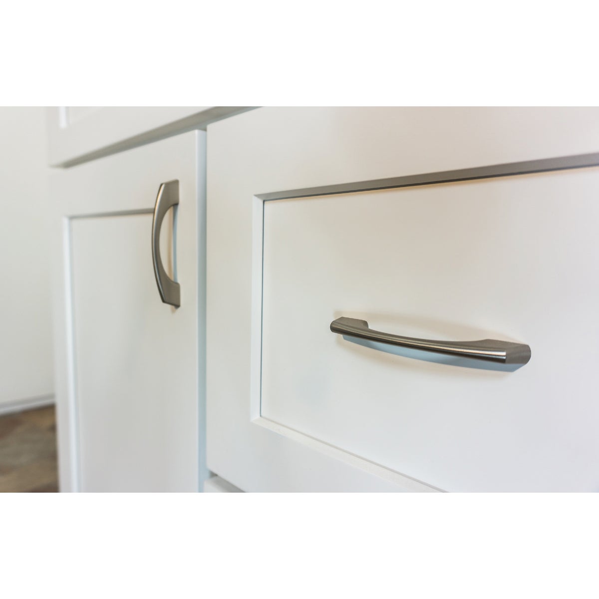 CraftMark Shaker Retreat White 30 In. W x 34 In. H x 21 In. D Vanity Base without Top, 1 Door/2 Drawer Image 6