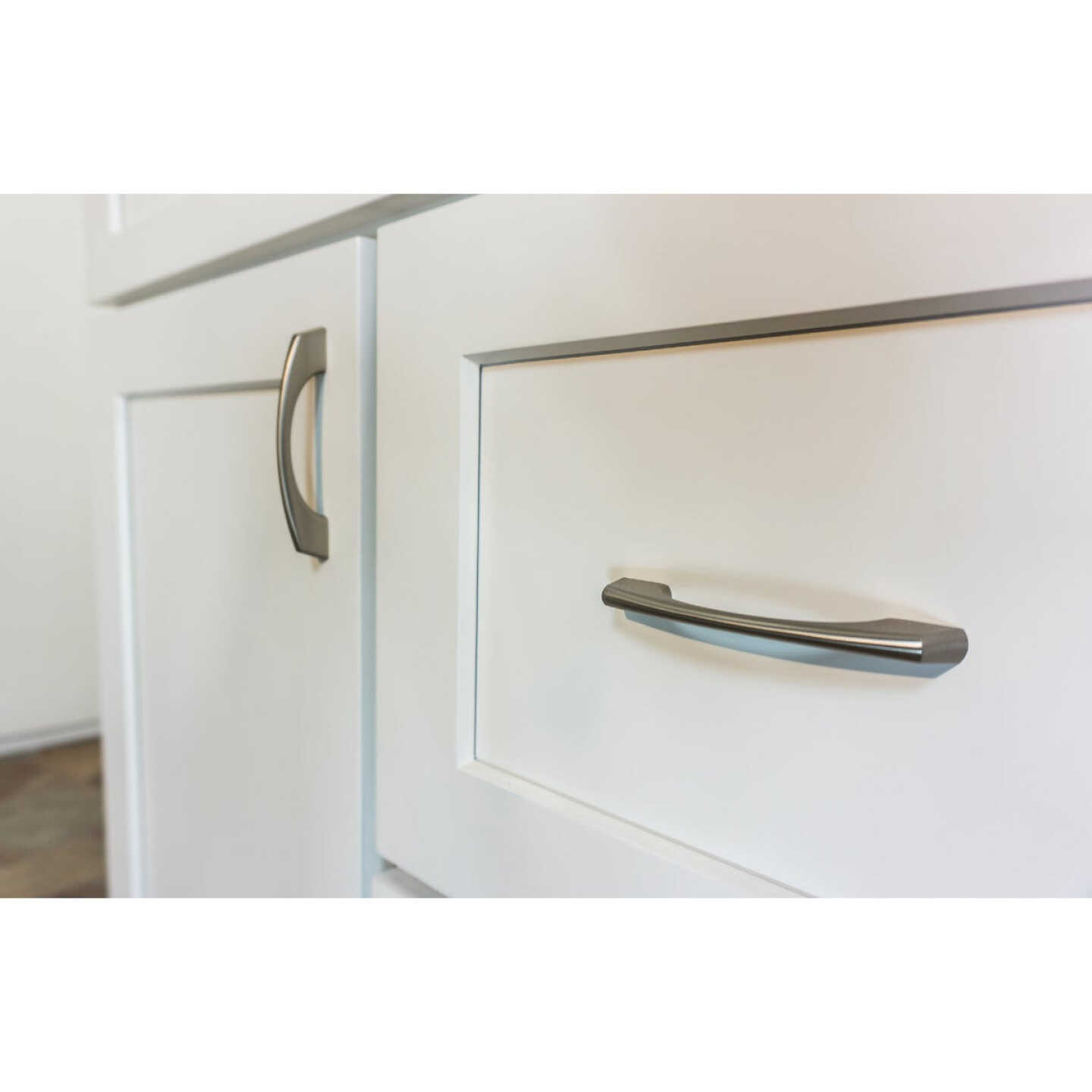 CraftMark Shaker Retreat White 30 In. W x 34 In. H x 21 In. D Vanity Base without Top, 1 Door/2 Drawer Image 6