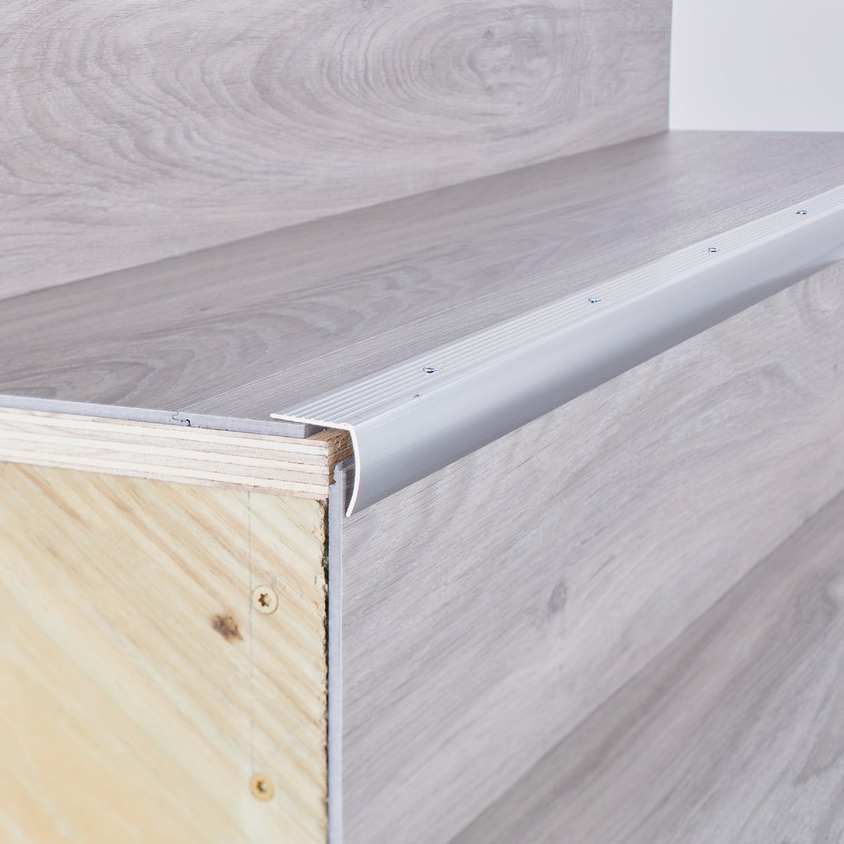 M-D Building Products 1-1/8 In. X 1-1/8 In. X 72 In. Polished Aluminum Stair Edging w/ Screw Nails Image 3