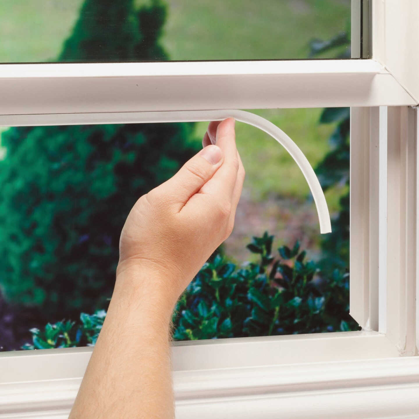 M-D Building Products 3/8 In. x 3/8 In. x 17 Ft. White Premium Silicone Rubber PLATINUM Window Seal for Ex-Large Gaps Image 3