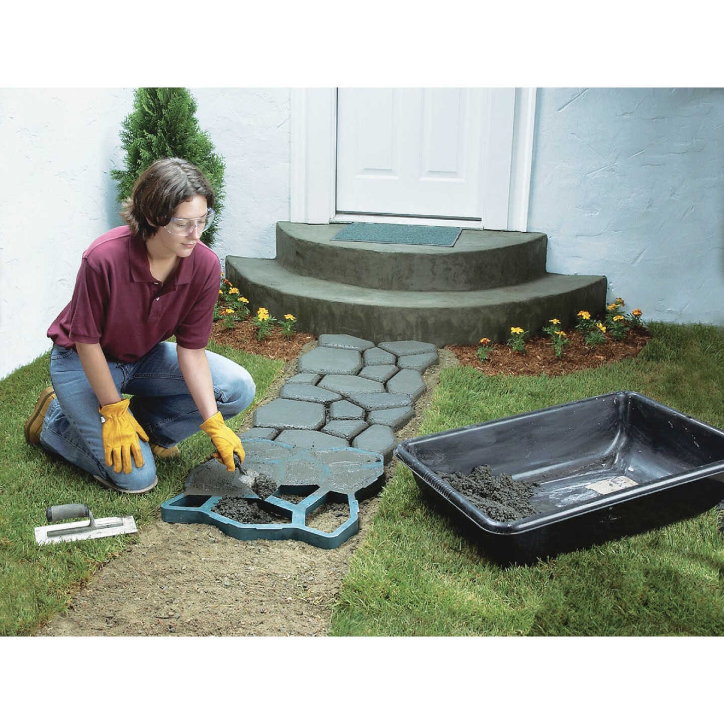 Quikrete Plastic Mold Reusable 2 Ft. Concrete Mold, Country Stone Image 3