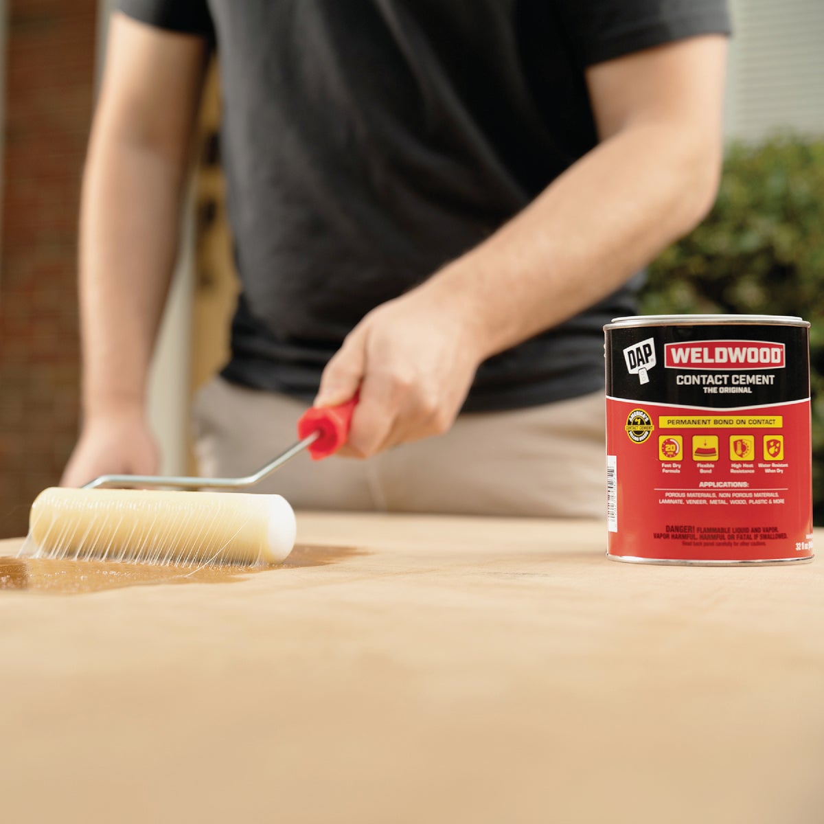 DAP Weldwood 3 Oz. Liquid Contact Cement Image 5
