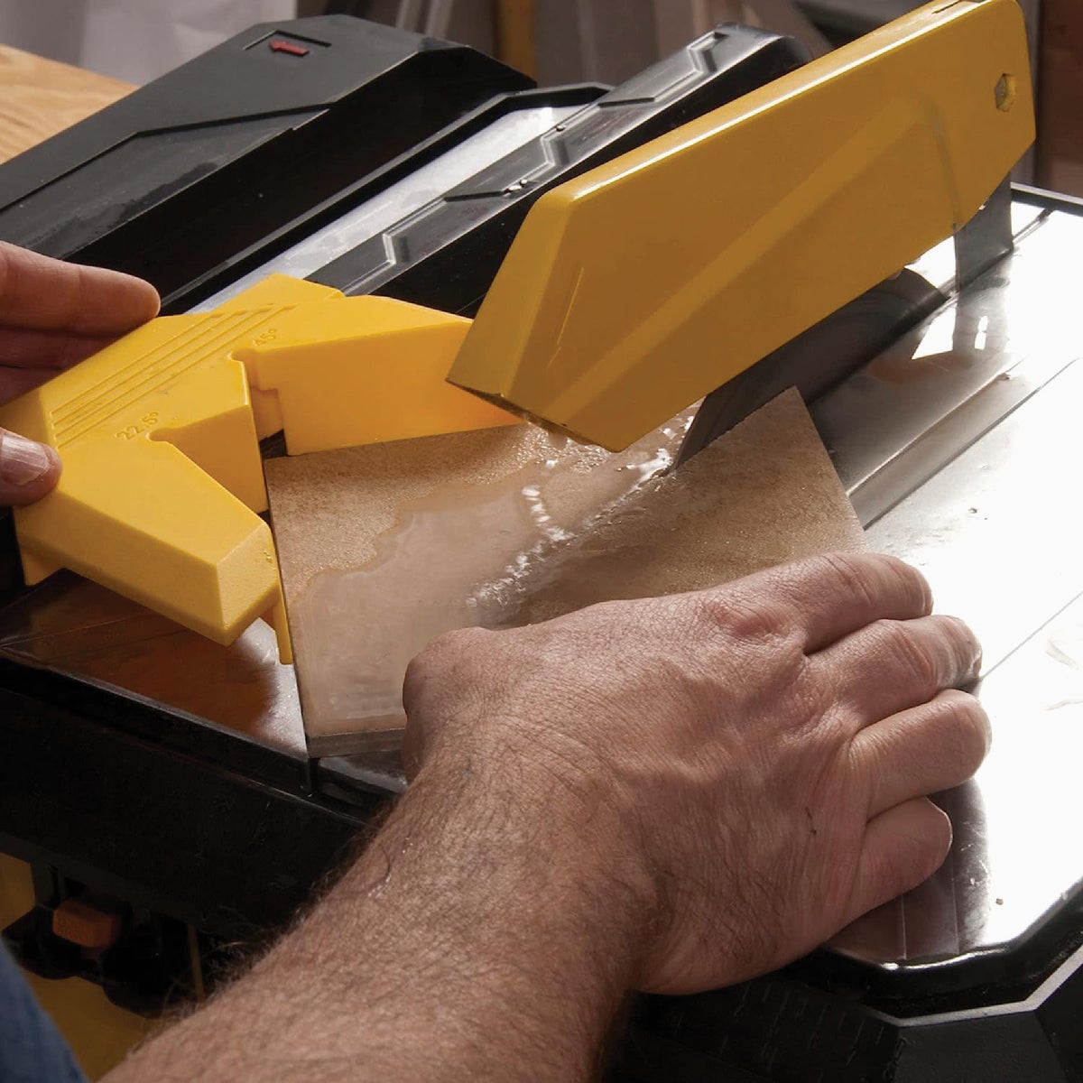 QEP 7 In. Continuous Rim Wet Cut Diamond Blade Image 2