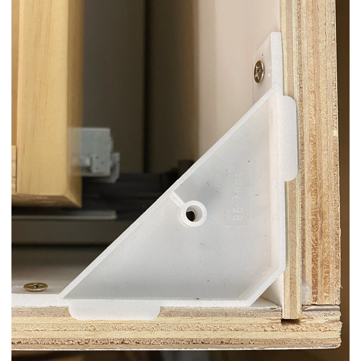 CraftMark Plymouth Shaker 36 In. W x 24 In. D x 34.5 In. H Ready To Assemble White Sink Base Kitchen Cabinet Image 3