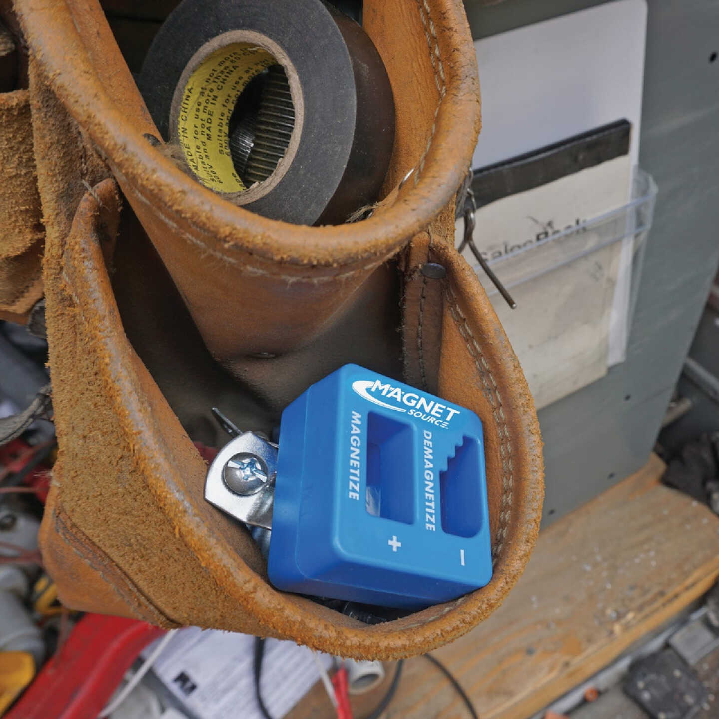 Master Magnetics Magnetizer and Degmagnetizer Image 4