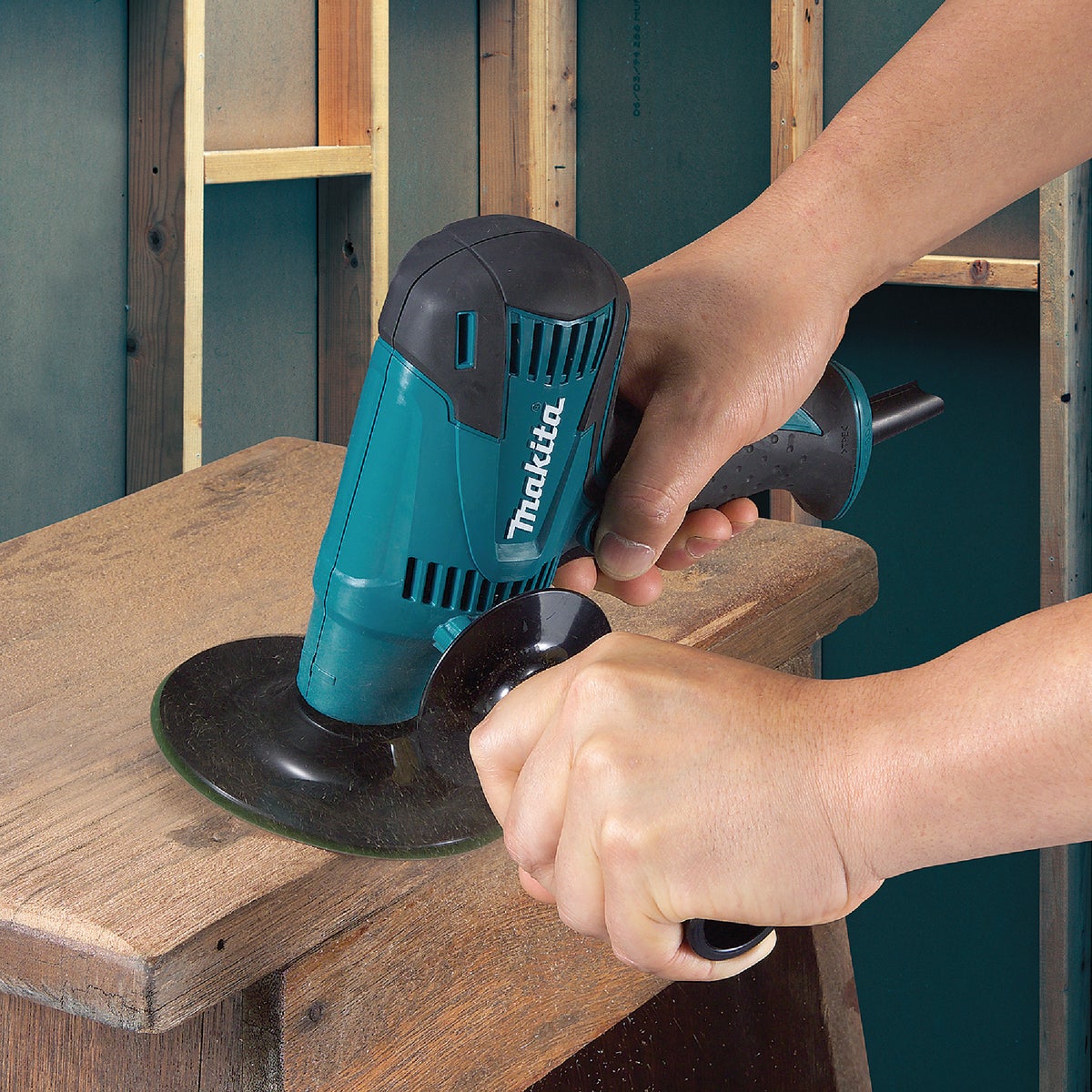 Makita 5 In. 3.9A Disc Sander Image 2