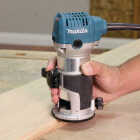 Makita 6.5-Amp 1.25 HP Compact Router Kit Image 6