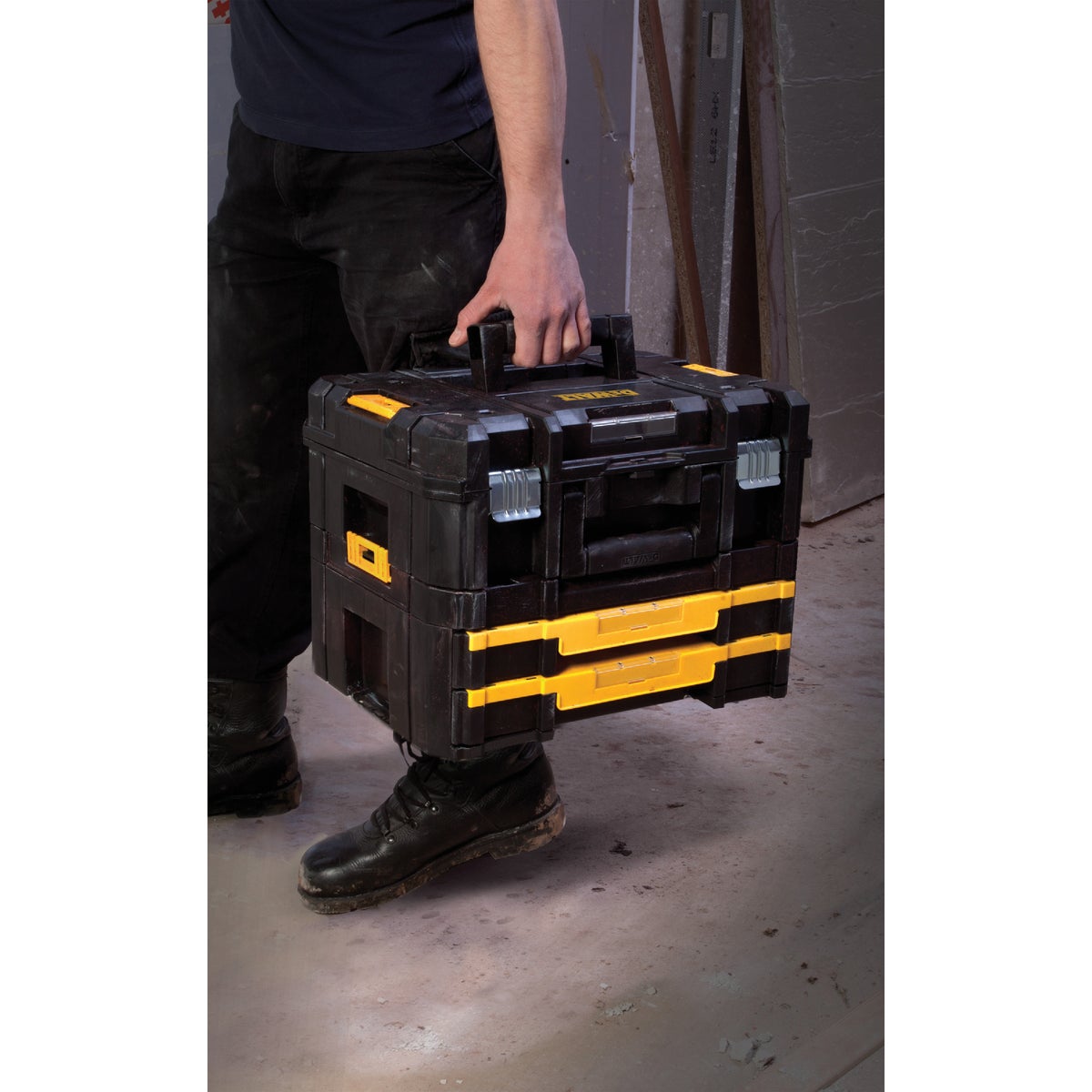 DEWALT TSTAK II Flat Top Toolbox, 66 Lb. Capacity Image 5