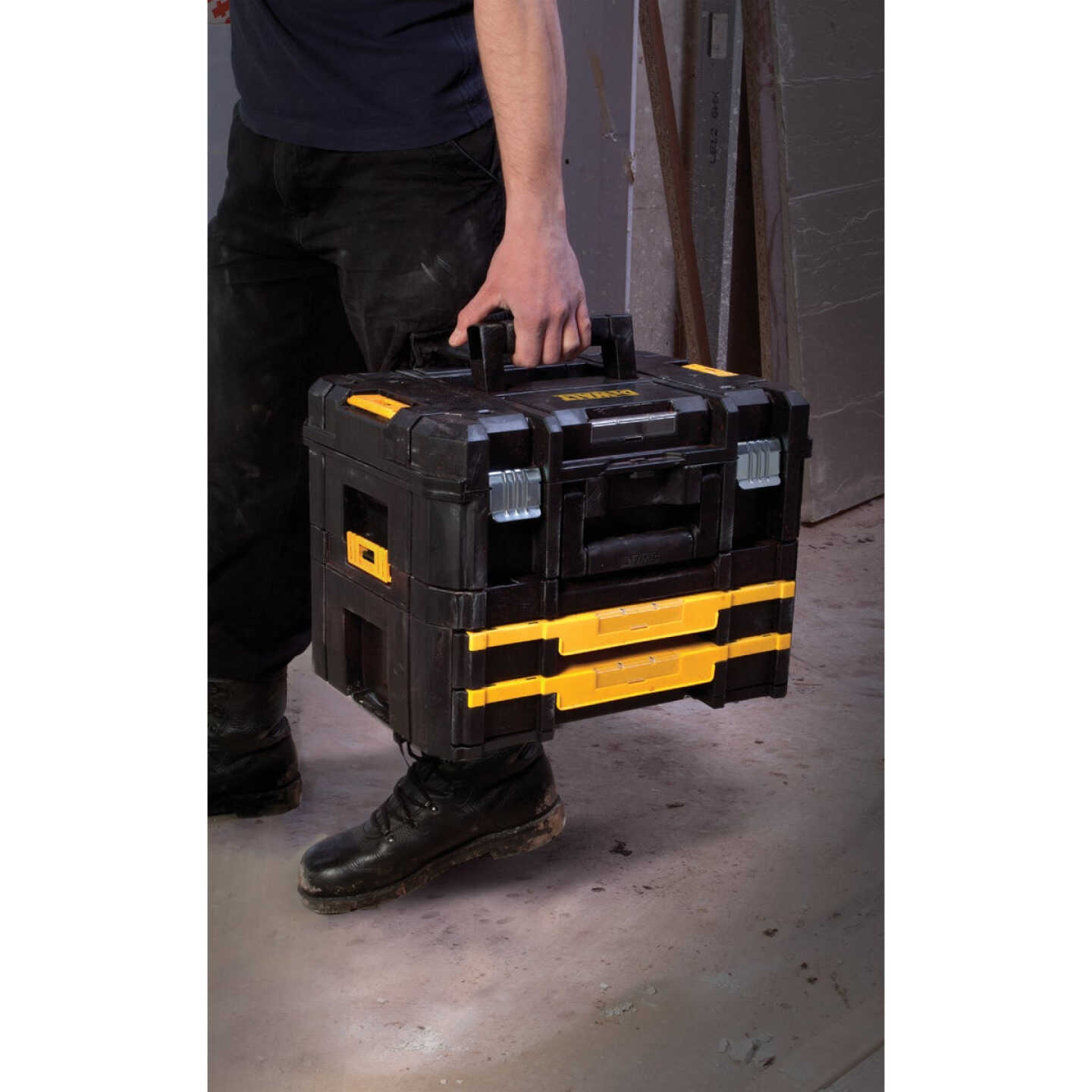 DEWALT TSTAK II Flat Top Toolbox, 66 Lb. Capacity Image 5