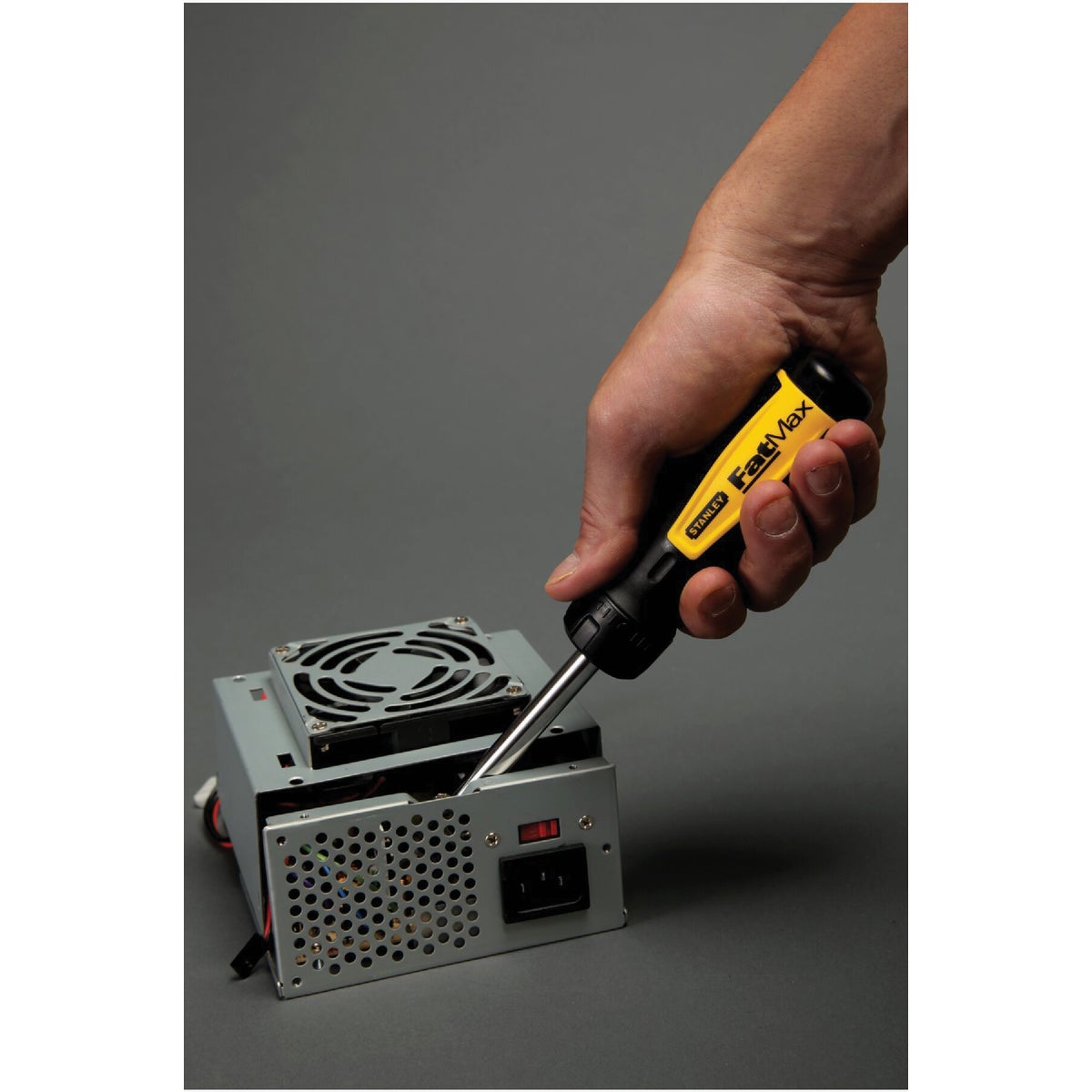 Stanley FatMax Multi-Bit Ratcheting Screwdriver Image 2