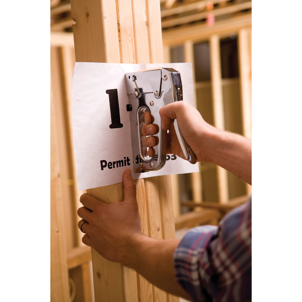 Arrow T50 Heavy-Duty Staple Gun Image 3