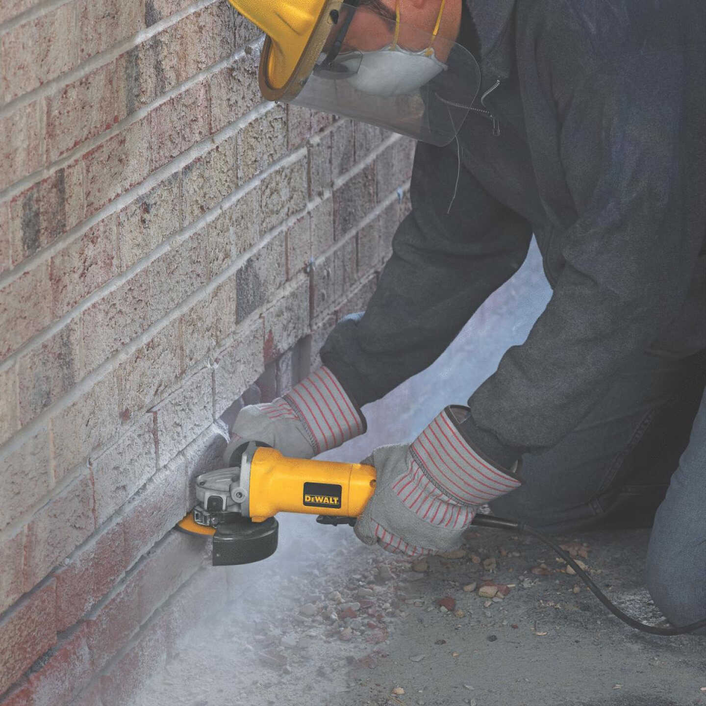 4-1/2" ANGLE GRINDER Image 3