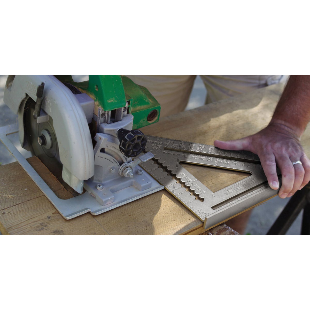 Johnson Level Johnny Square 12 In. Aluminum Rafter Square Image 2