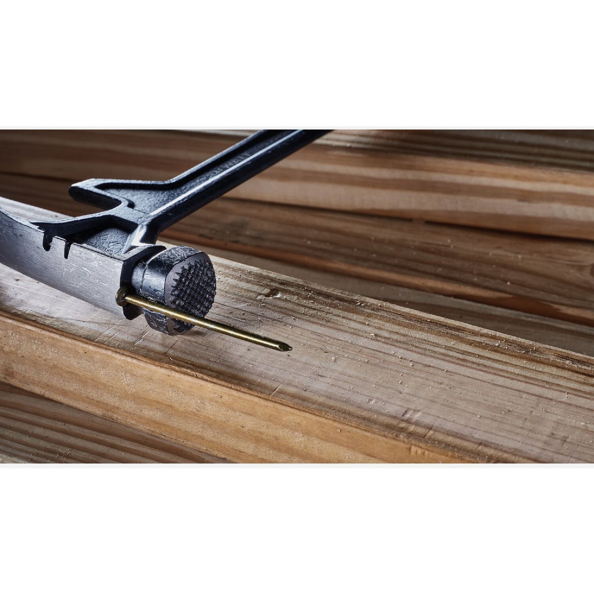 DEWALT TOUGHSERIES 22 Oz. Curved Demo Hammer with Steel Handle Image 2