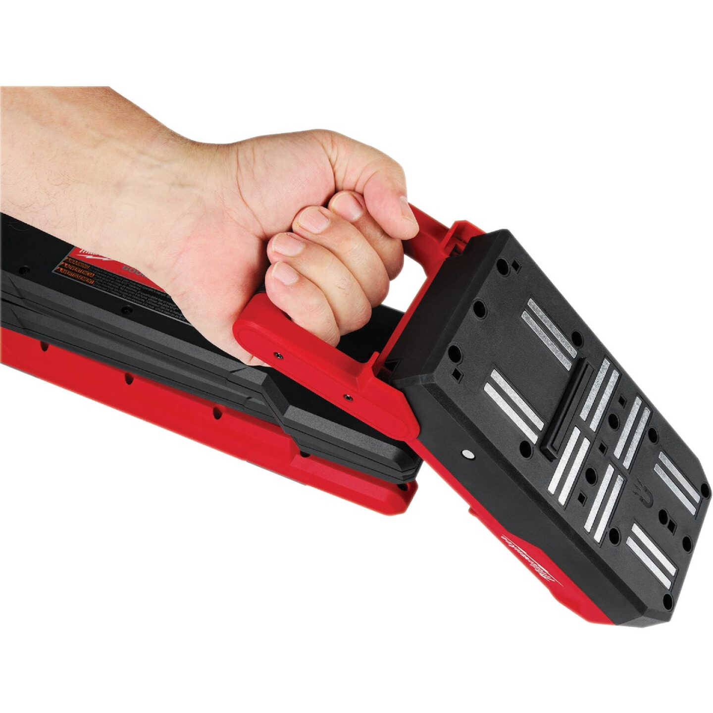 Milwaukee M18 Magnetic Extendable Boom Light Image 9