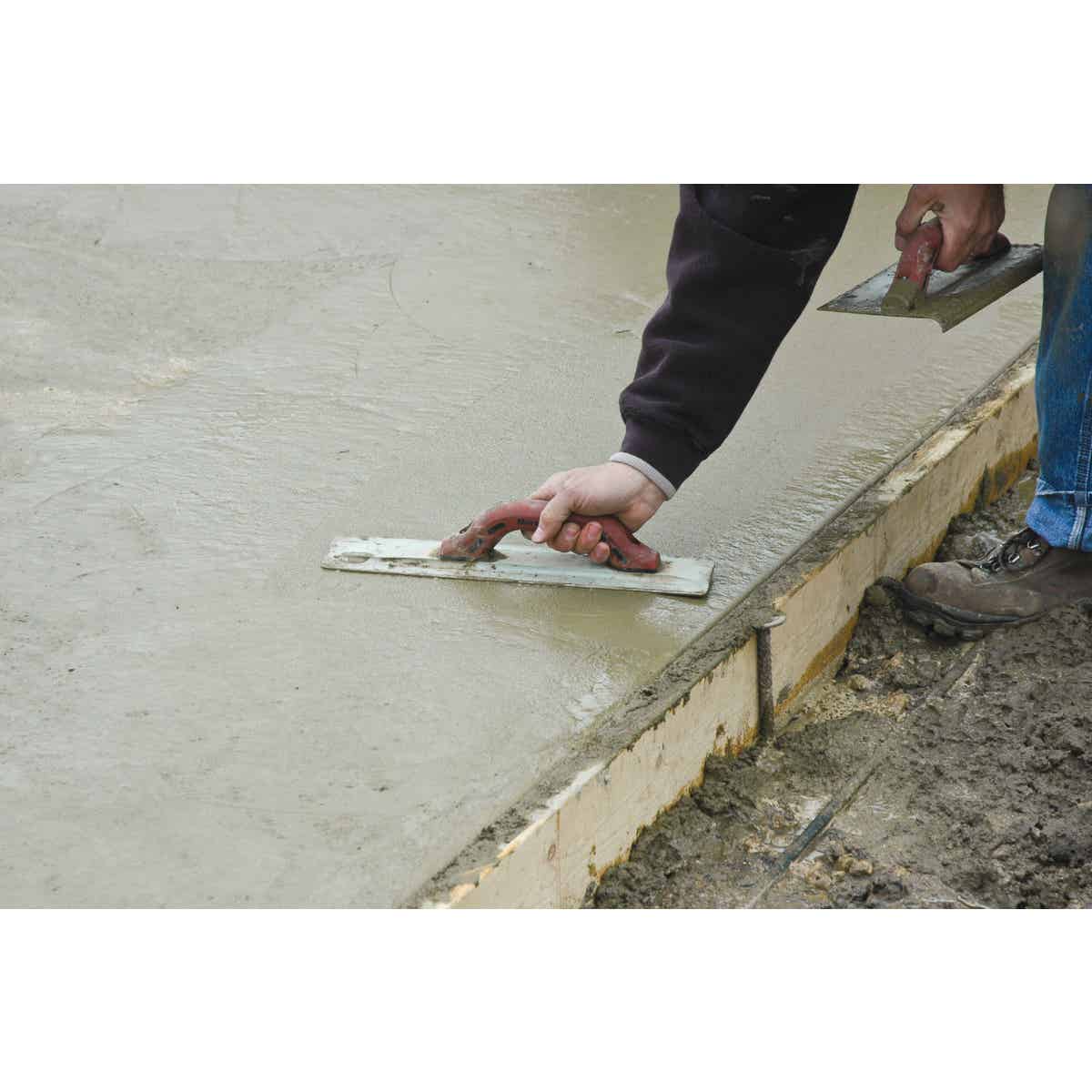 Marshalltown Cast Magnesium Straight 16 In. Float Image 2