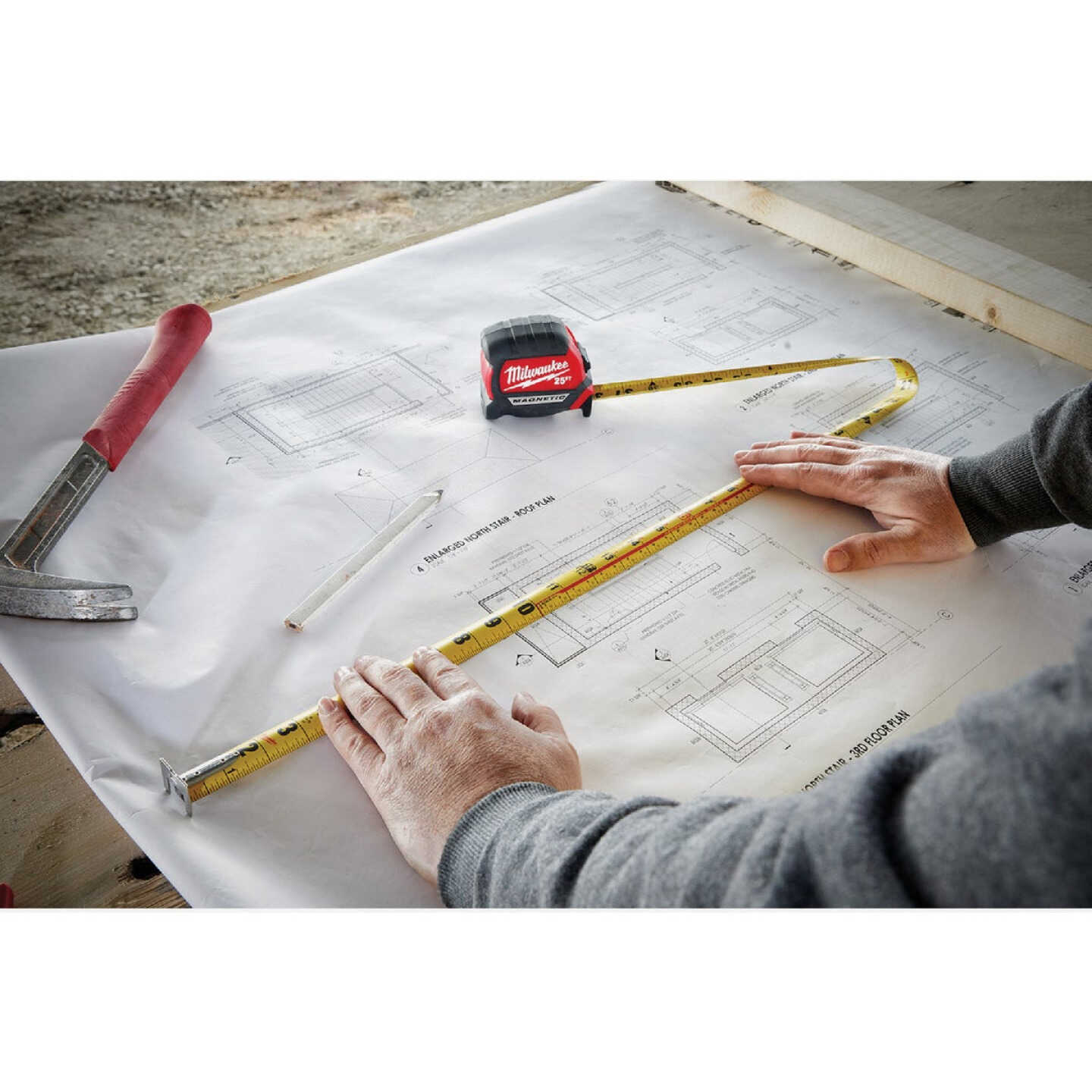 Milwaukee 16 Ft. Magnetic Tape Measure Image 3