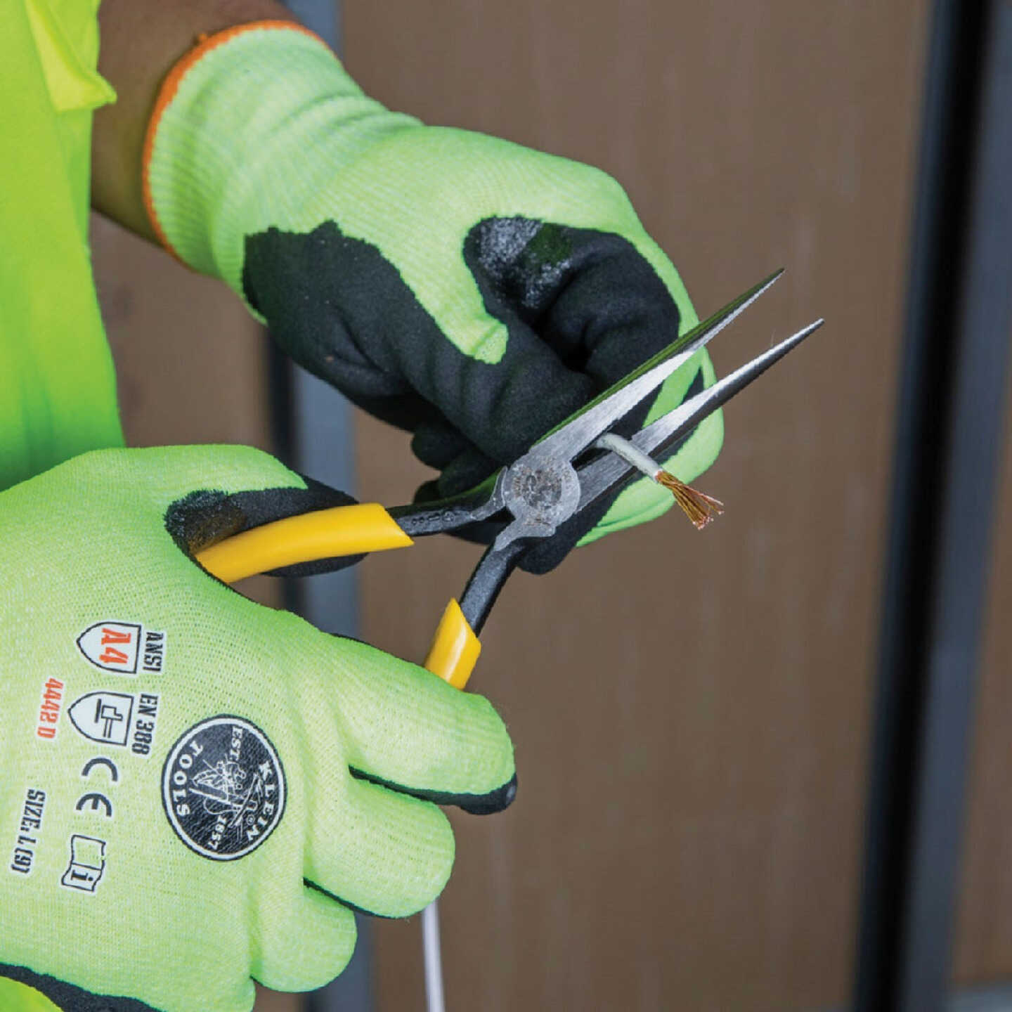 Klein 7 In. Standard Long Nose Pliers Image 3