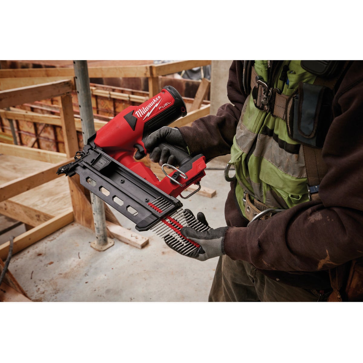 Milwaukee 3 In. x 0.131 In. Collated Duplex Framing Nails (2000 Ct.) Image 5