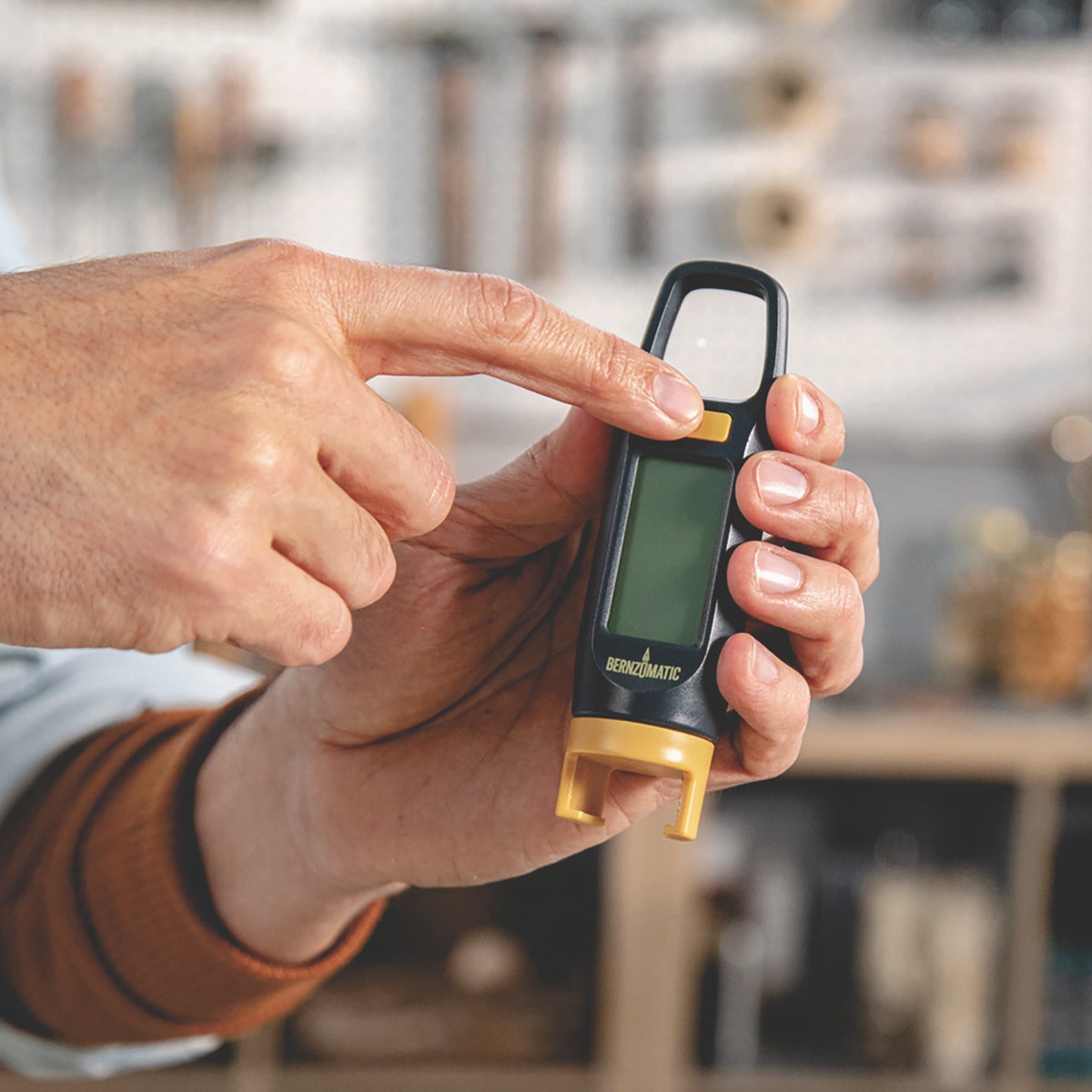 Bernzomatic Digital Propane Fuel Gauge Image 2