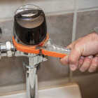 Klein Grip-It 1-1/2 In. to 4 In. Strap Wrench with 6 In. Handle Image 3