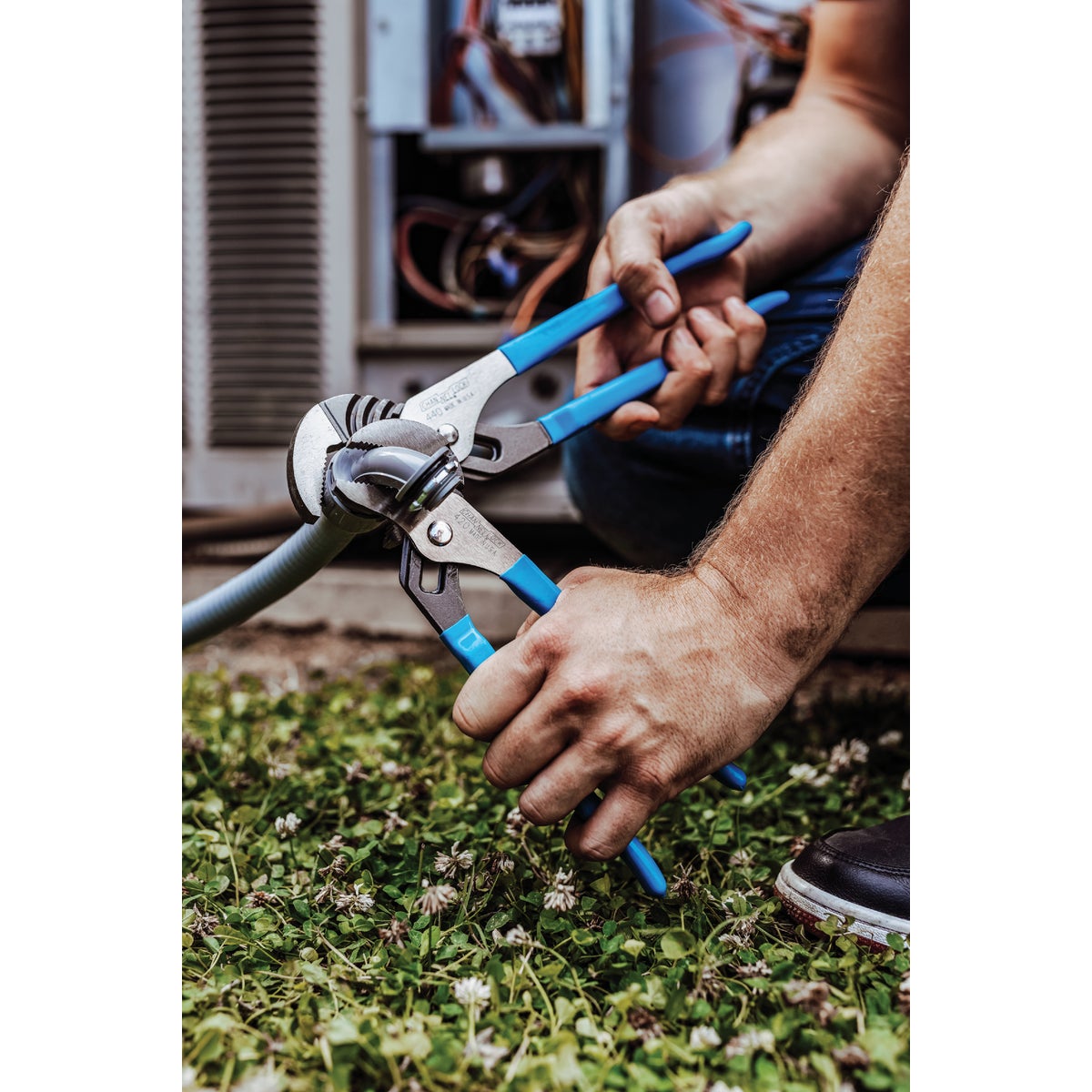 Channellock 9-1/2 In. Straight Jaw Groove Joint Pliers Image 4