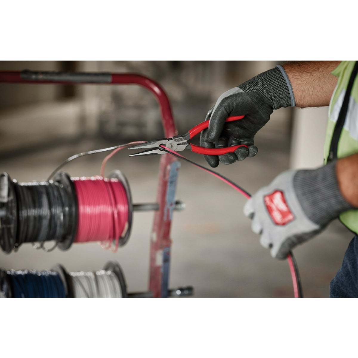 Milwaukee 8 In. Dipped Grip Long Nose Pliers (USA) Image 3