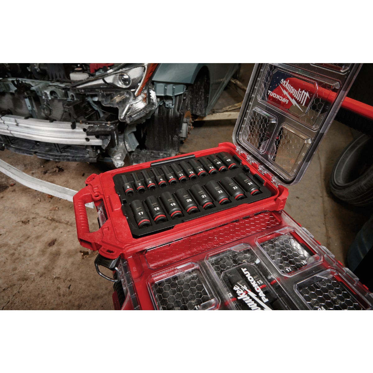 Milwaukee SHOCKWAVE Metric 3/8 In. Drive 6-Point Deep Impact Driver Set with PACKOUT Organizer (19-Piece) Image 2