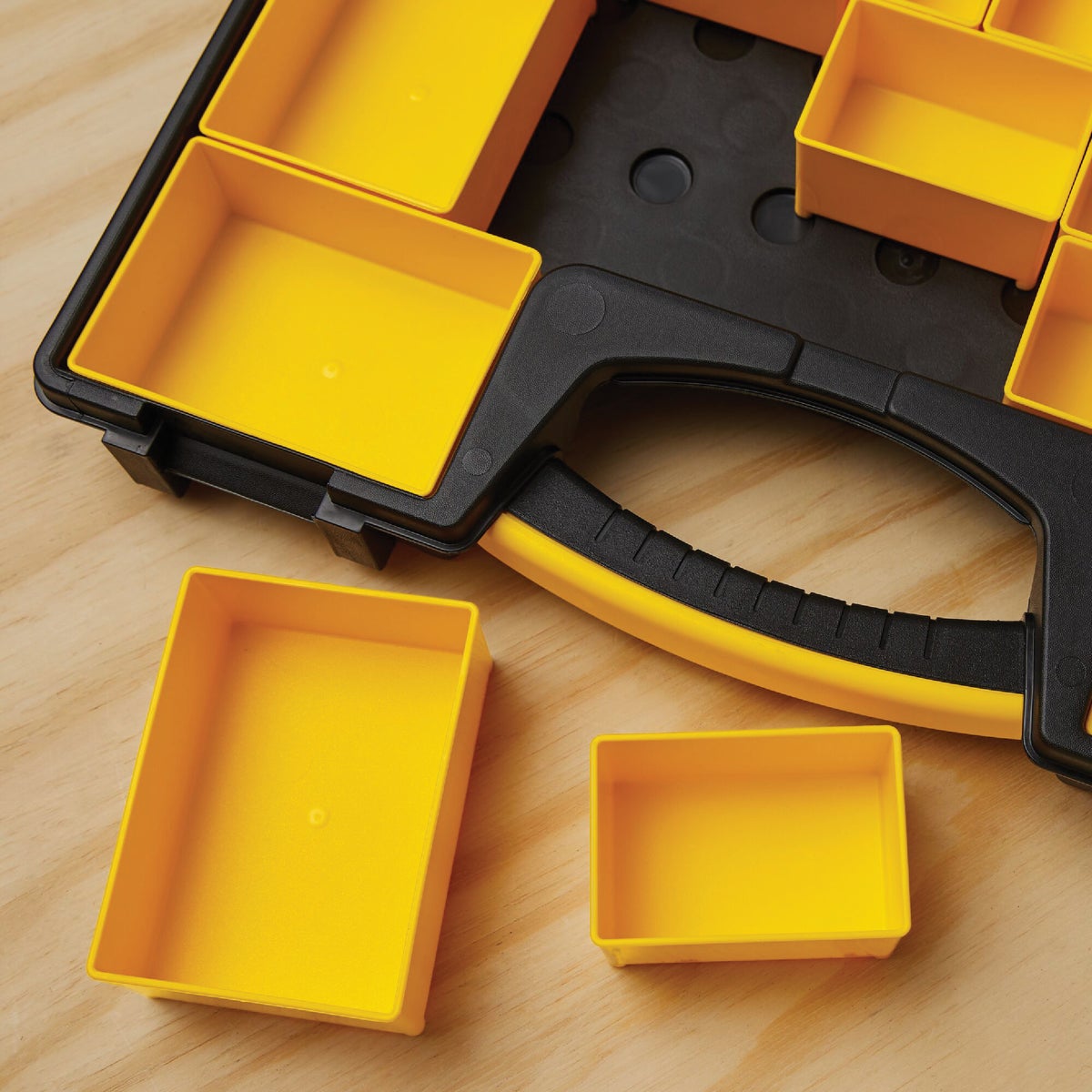 Stanley 25-Compartment Professional Parts Storage Box Image 2