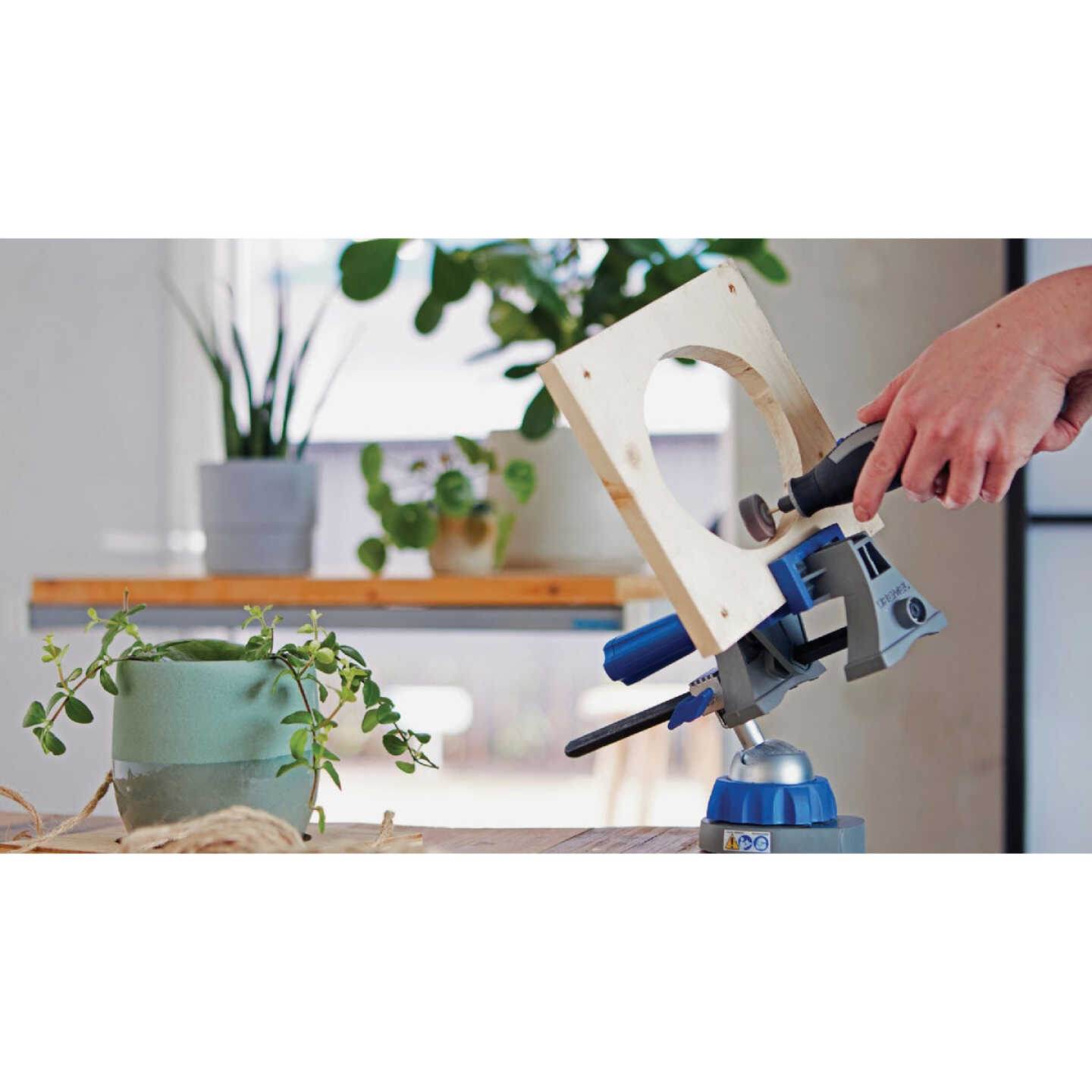 Dremel 3/8 In. 80 Grit Flap Wheel Image 4