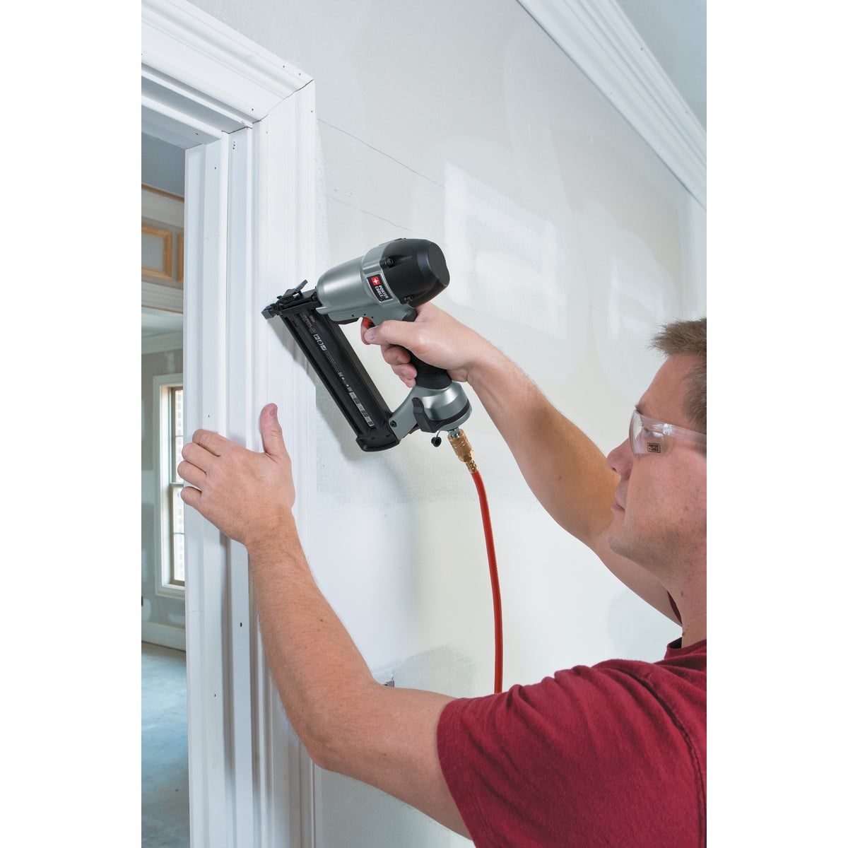 Porter Cable 18-Gauge 2 In. Brad Nailer Kit Image 3