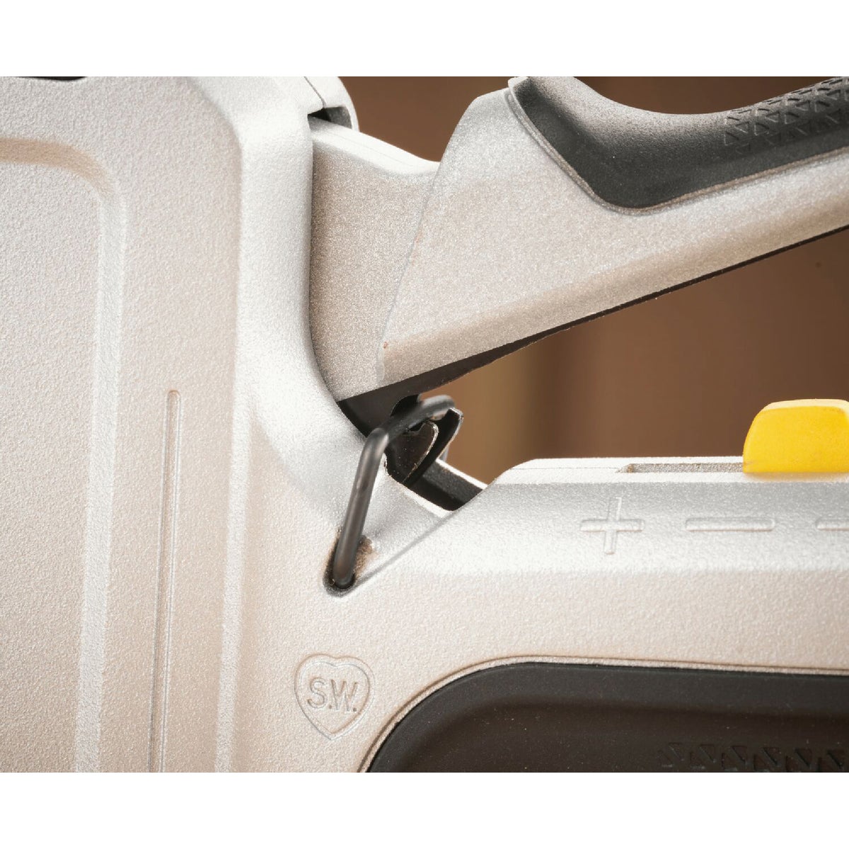 Stanley SharpShooter Plus Heavy-Duty Brad/Staple Gun Image 2