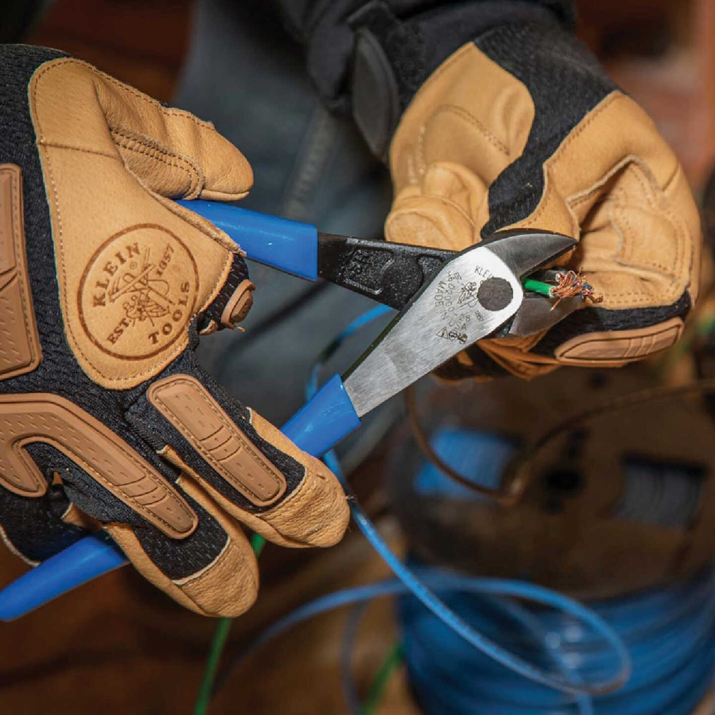 Klein 8 In. Heavy Duty High Leverage Diagonal Cutting Pliers Image 3