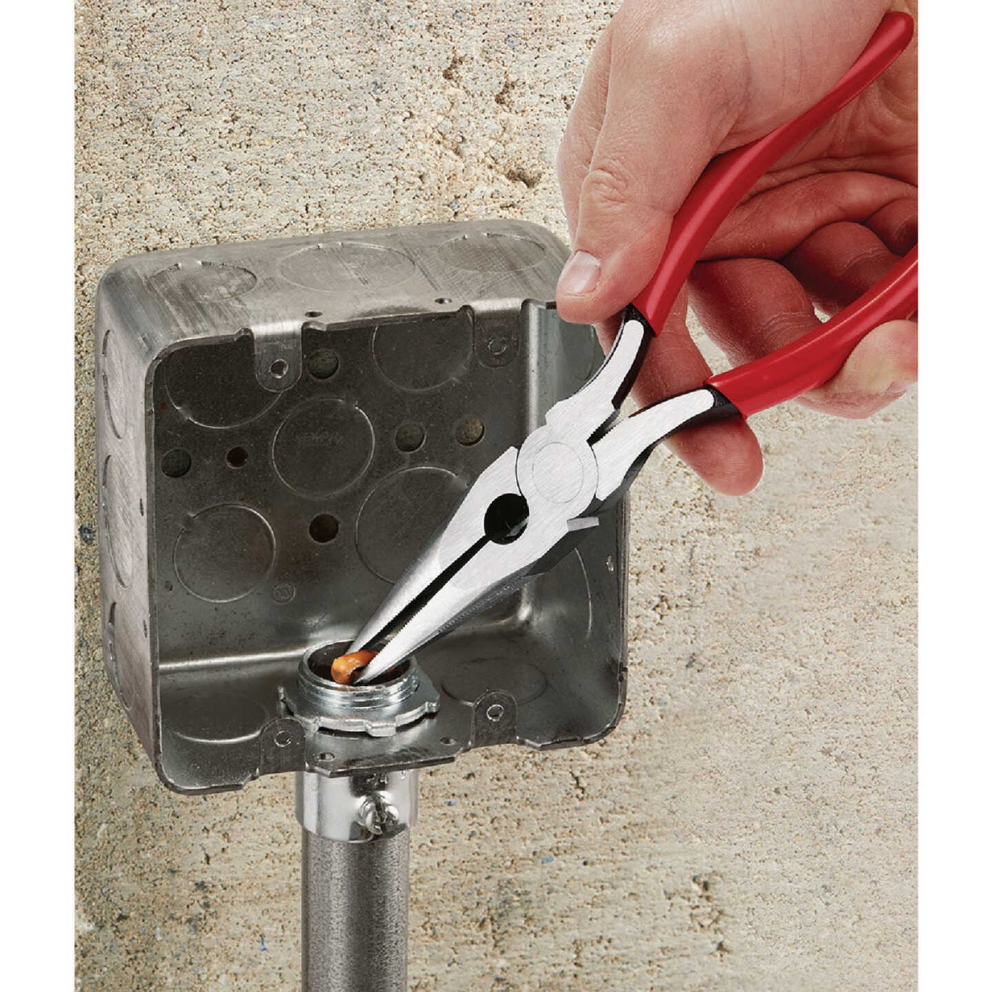 Milwaukee 8 In. Long Nose Pliers Image 2