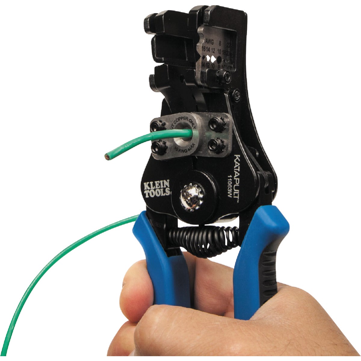 Klein Katapult Wire Stripper & Cutter for 8-20 AWG Solid & 10-22 AWG Stranded Wire Image 4